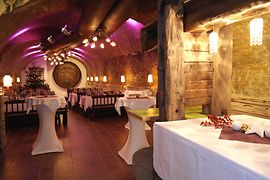 Wine cellar for incentives