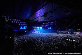WIENER STADTHALLE, HALL D, FULL HOUSE