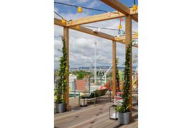 Roof terrace with spectacular view of the Prater