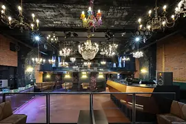 INC. Club Vienna with bar DJ and separees